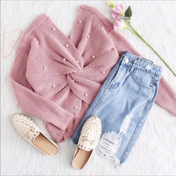 LAST 1 $$  - Pearl Beading Twist Infinity Sweater - Picture 5 of 8